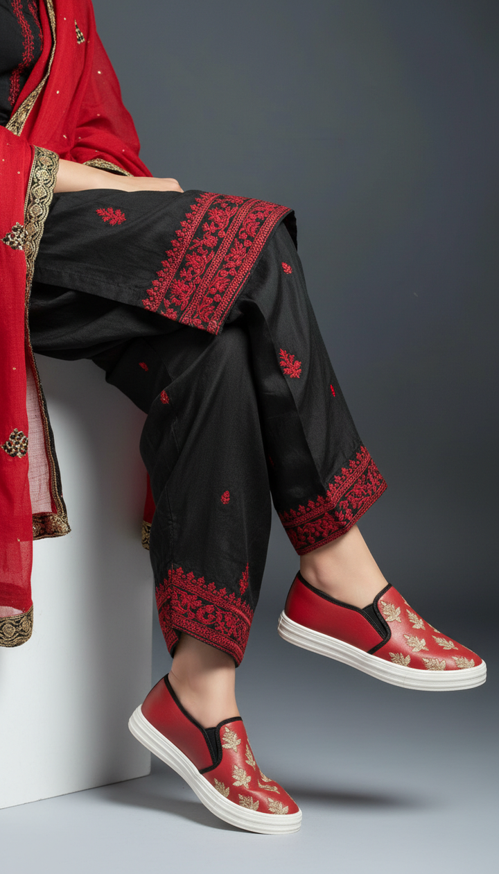 Maroon Sneaker For Ladies WN6205