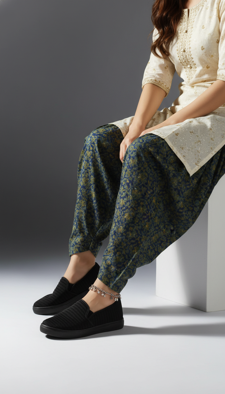 Black Casual Sneaker WN6204