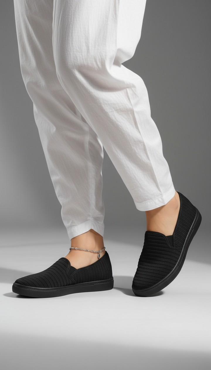 Black Casual Sneaker WN6204