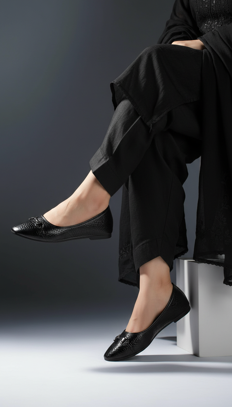 Black Casual Pumps For Women WN1386