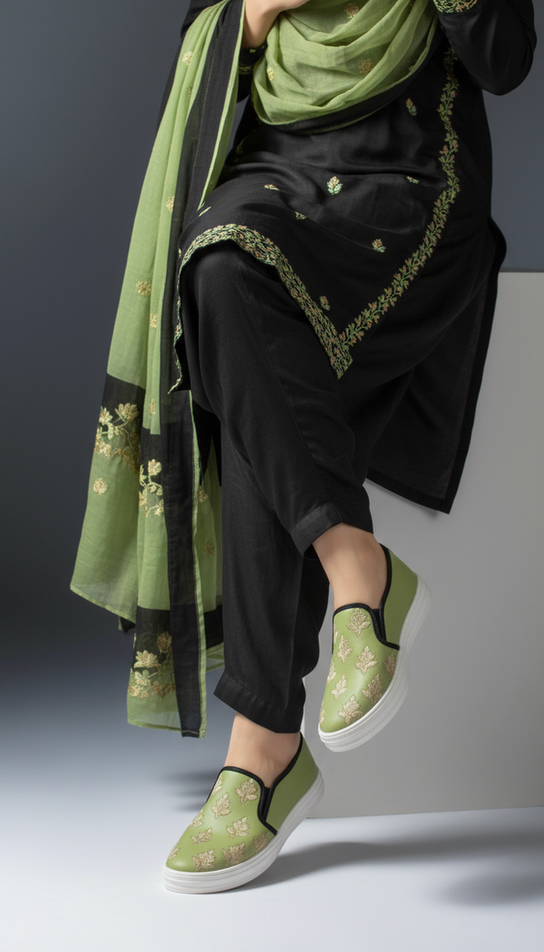 Mehndi Sneaker For Ladies WN6205