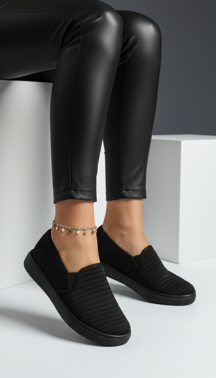 Black Casual Sneaker WN6204