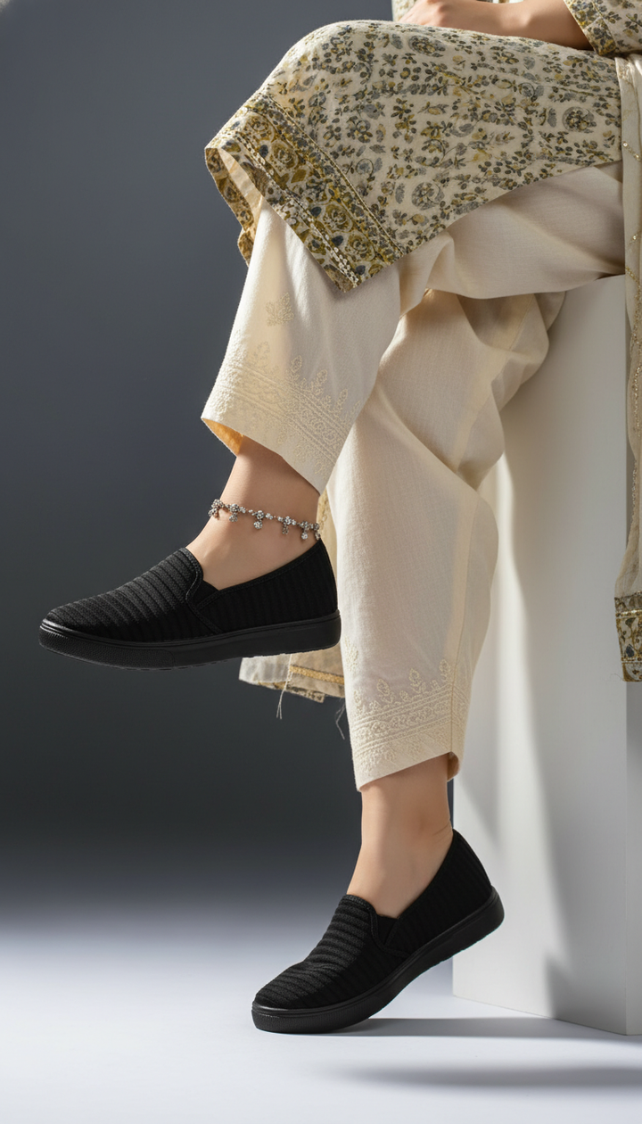 Black Casual Sneaker WN6204