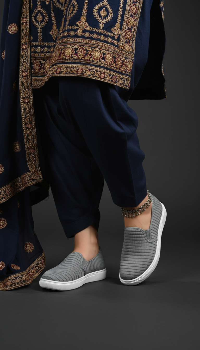 Grey Casual Sneaker WN6204