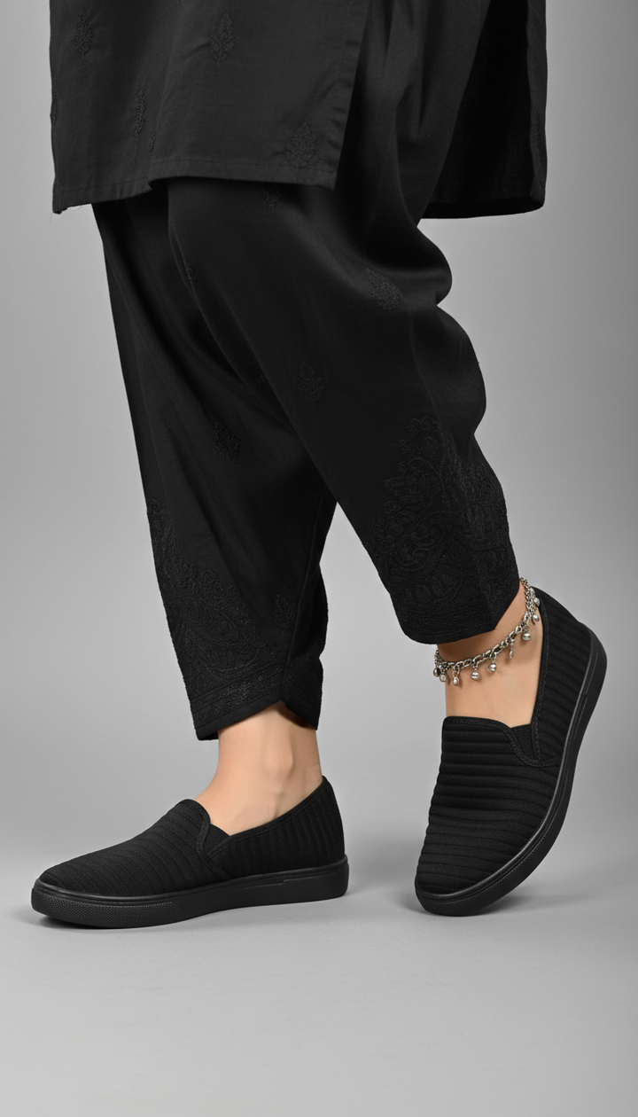 Black Casual Sneaker WN6204