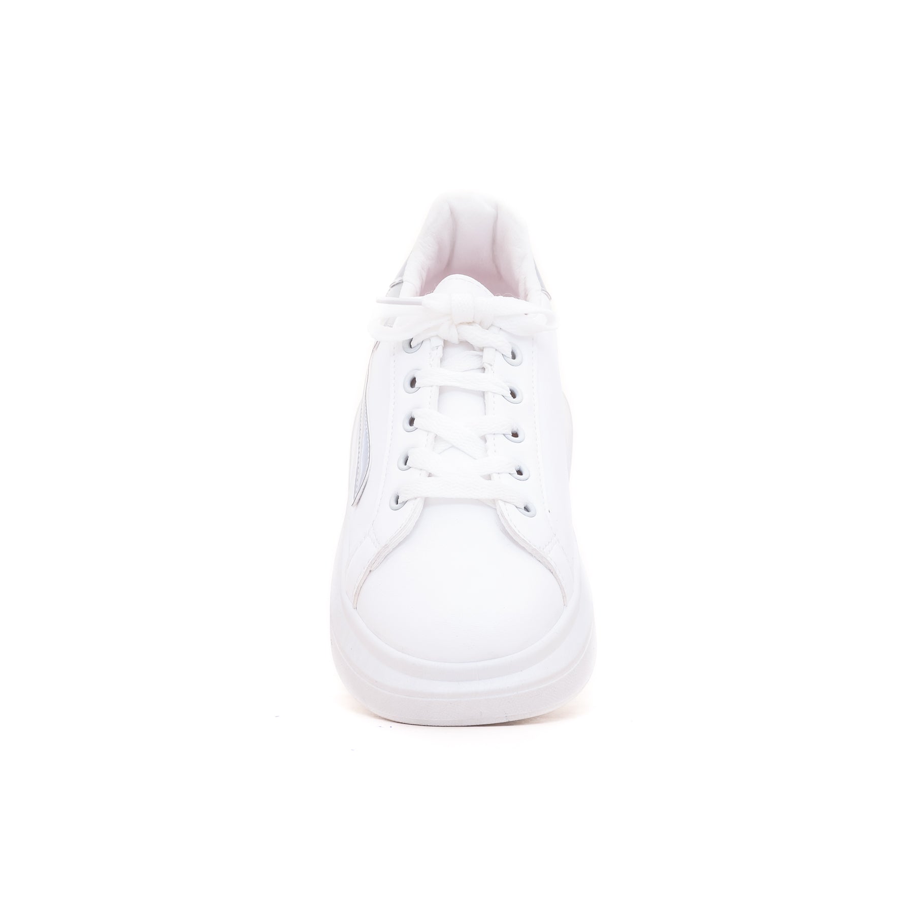 White Casual Sneaker AT7135