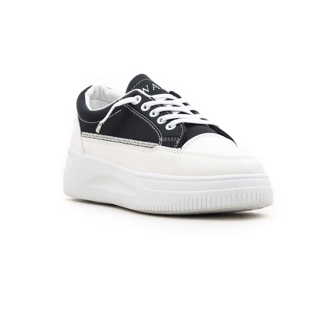 Black Casual Sneaker AT7180