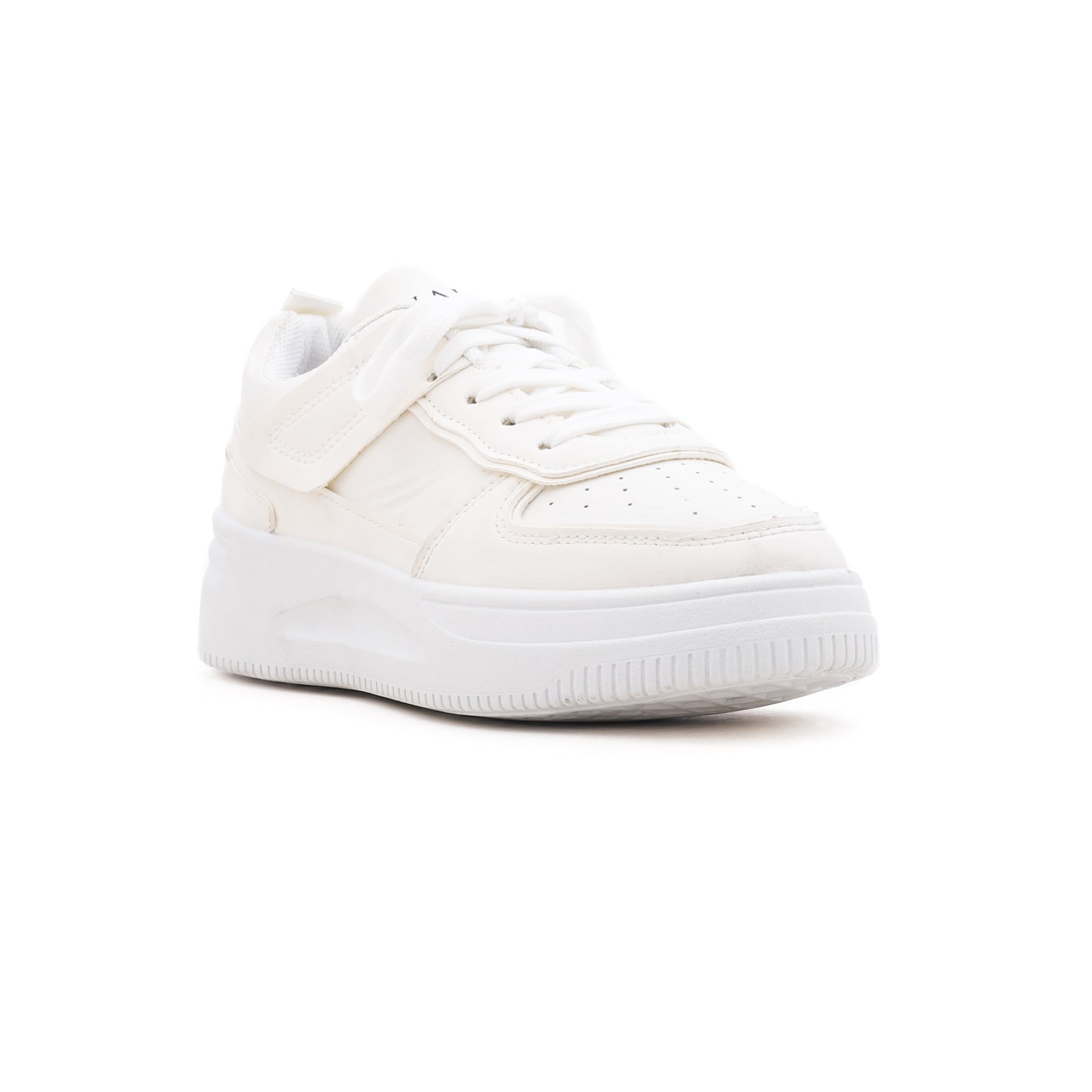 White Casual Sneaker AT7185