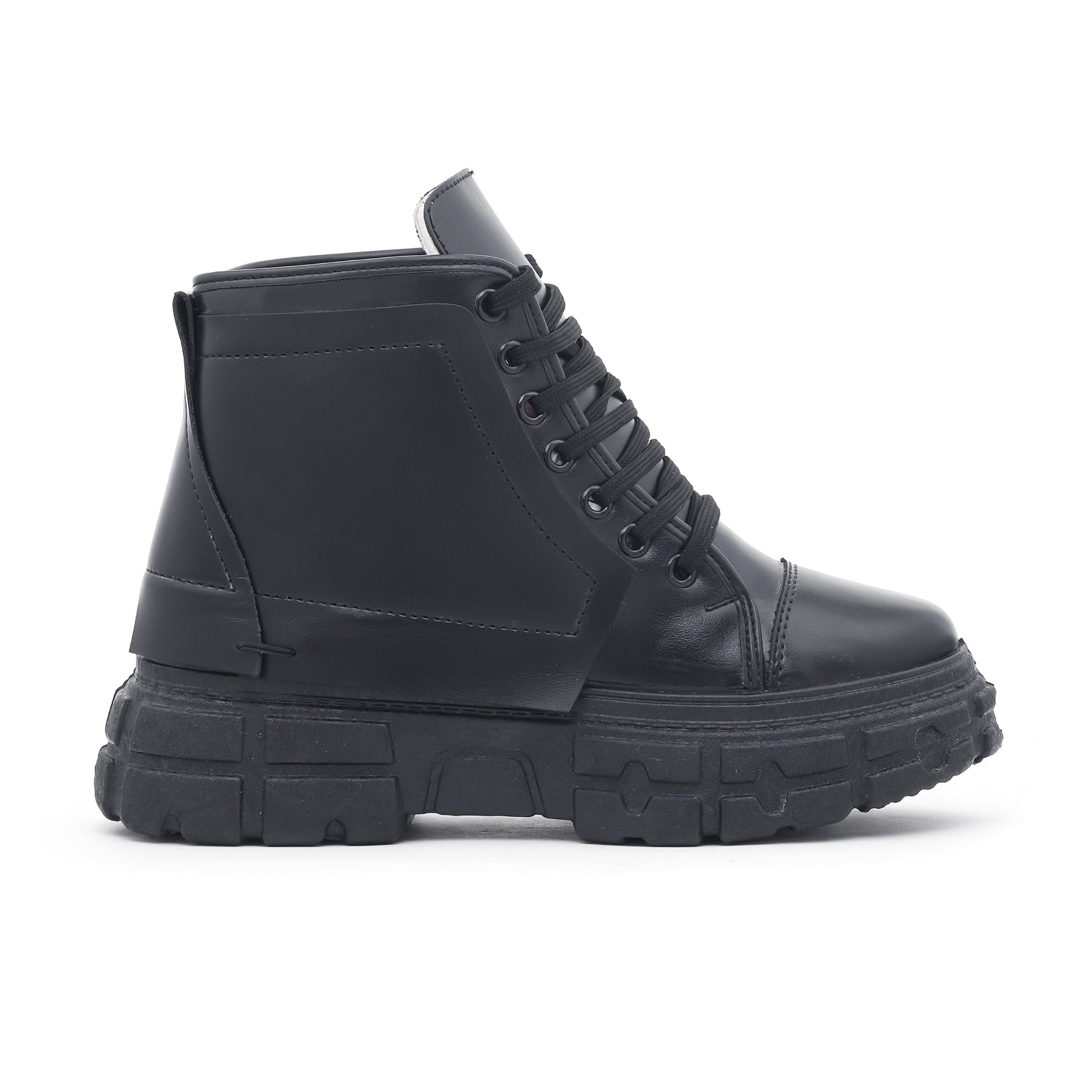 Black Casual Sneaker AT7190