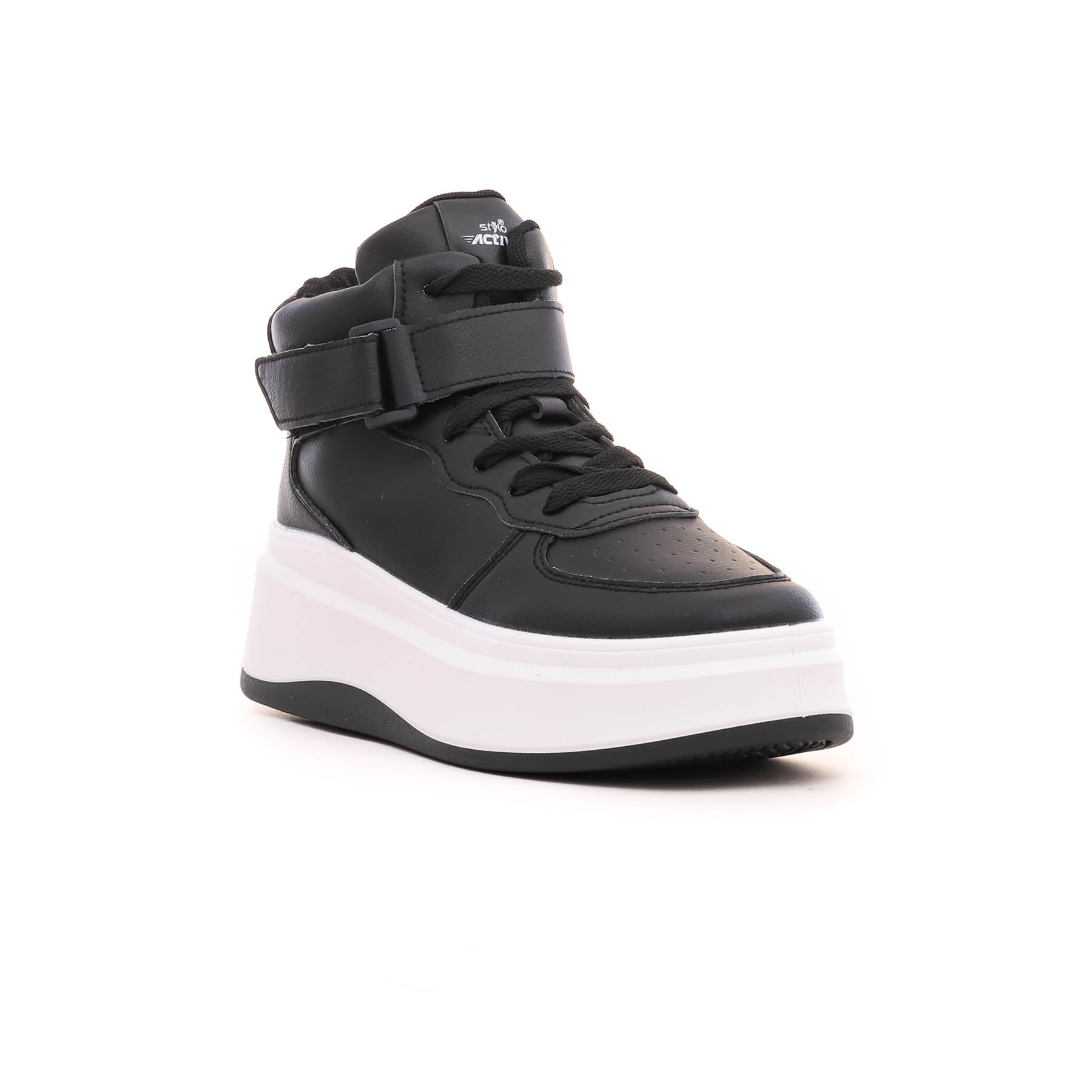 Black Casual Sneaker AT7232