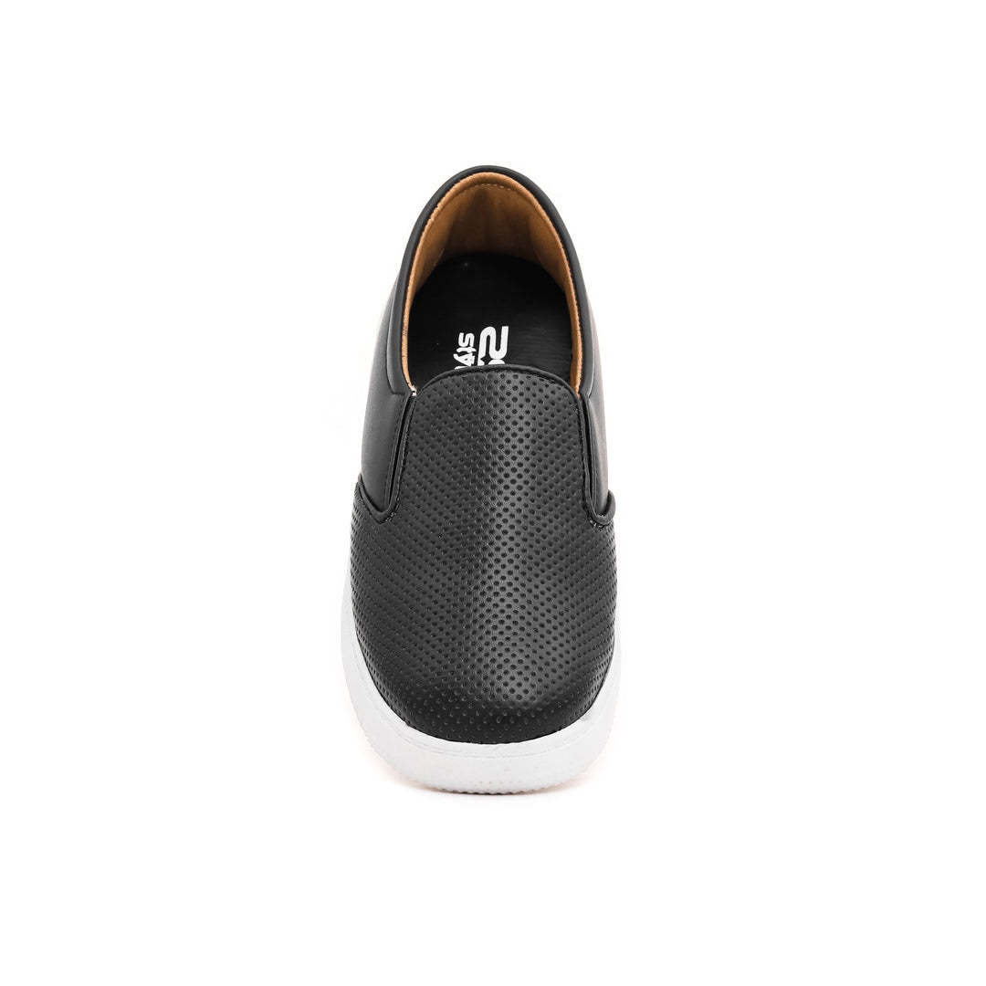 Black Slip-on Sneaker AT9078