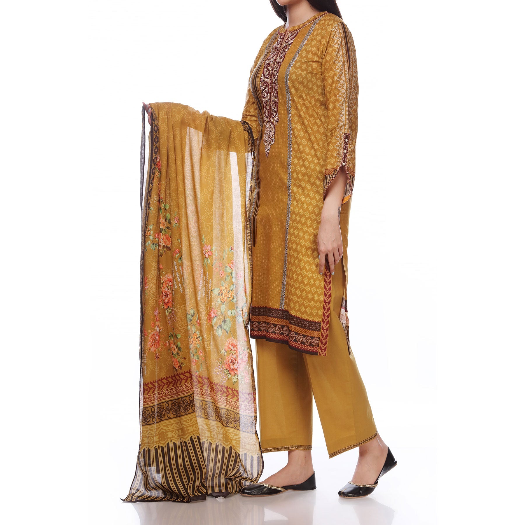Digital Printed Lawn Shirt With Embroiderd Neck Line
Digital Printed Lawn Duppata
Plain Dyed Cambric Trousers