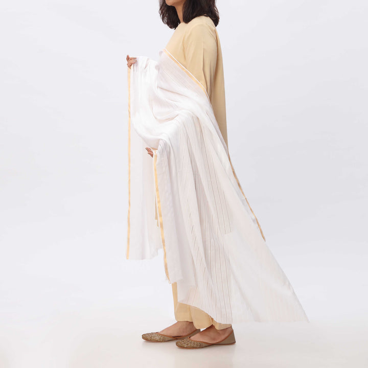 White Tarkashi Broshia Lawn Dupatta PS3776