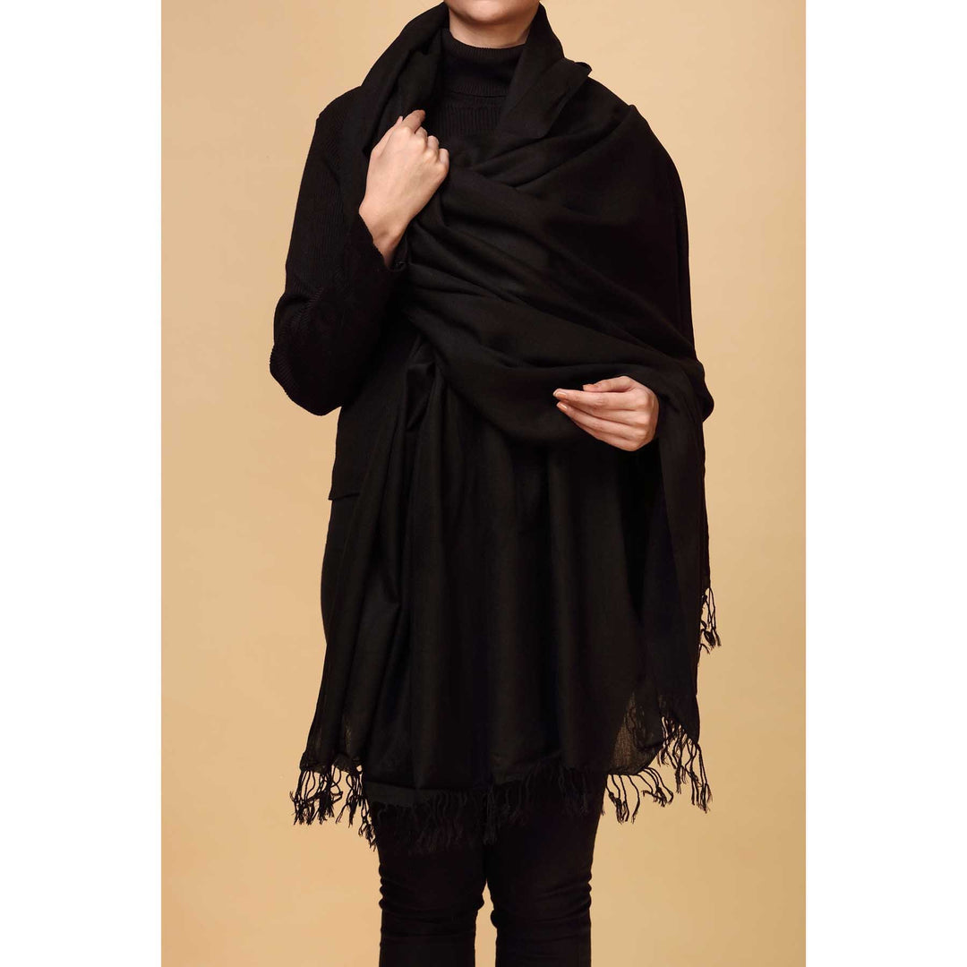 Black Color Winter Shawl PW1719