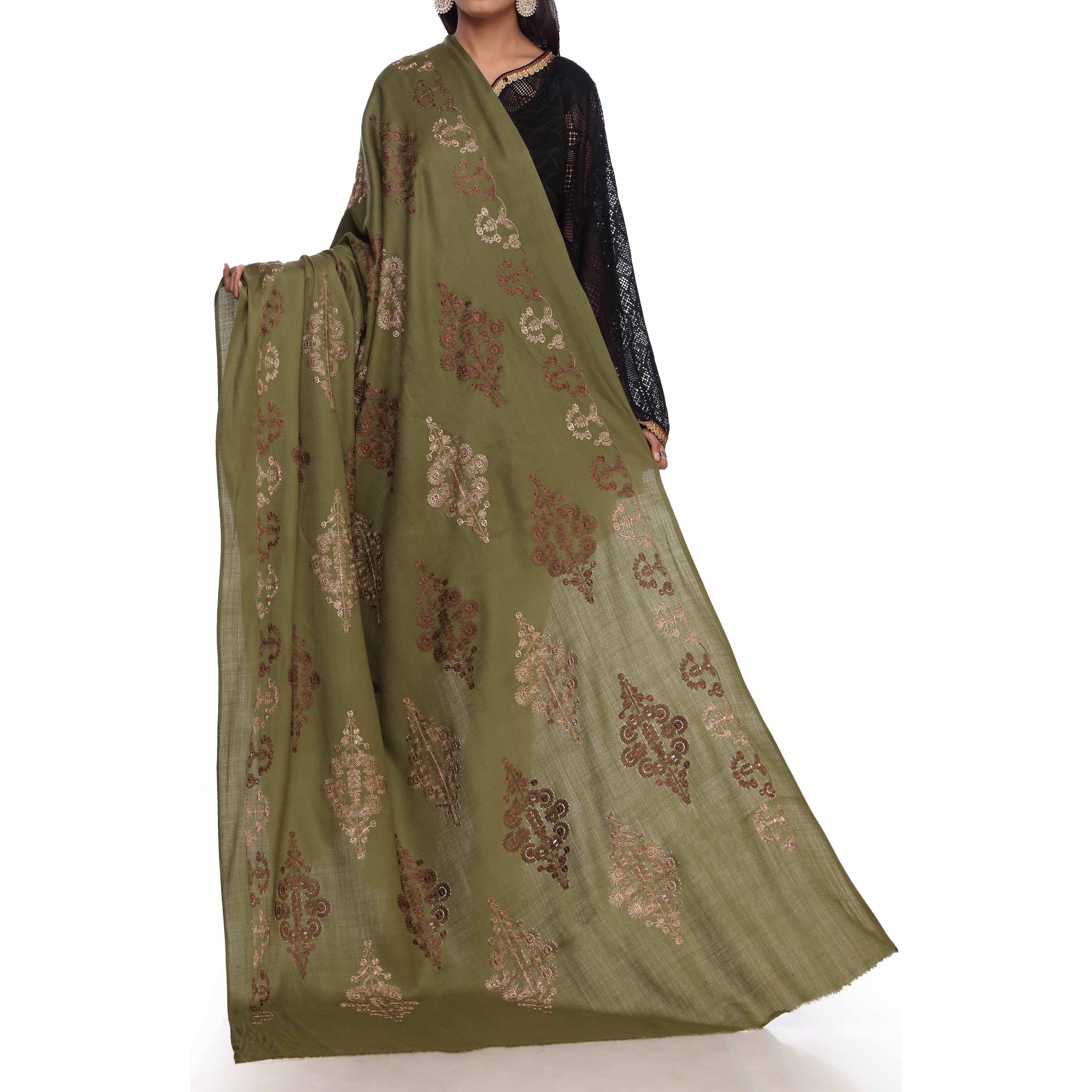 Green Embroidered  Shawl PW2716